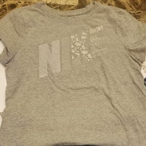 ***SOLD***Girls Nike Shirt